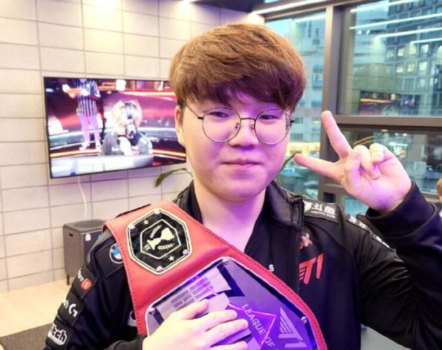 相比之下 相比之下